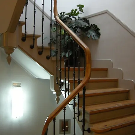 Hostal Canovas-3